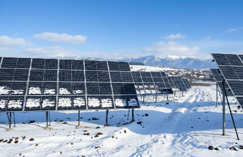 Máxima seguridad solar en invierno: elección de fusibles fotovoltaicos de alta confiabilidad (Galaxy Fuse)
