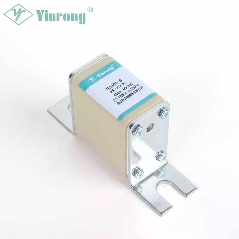 Fusible de alta velocidad de cuerpo cuadrado de hoja DIN de 690 V